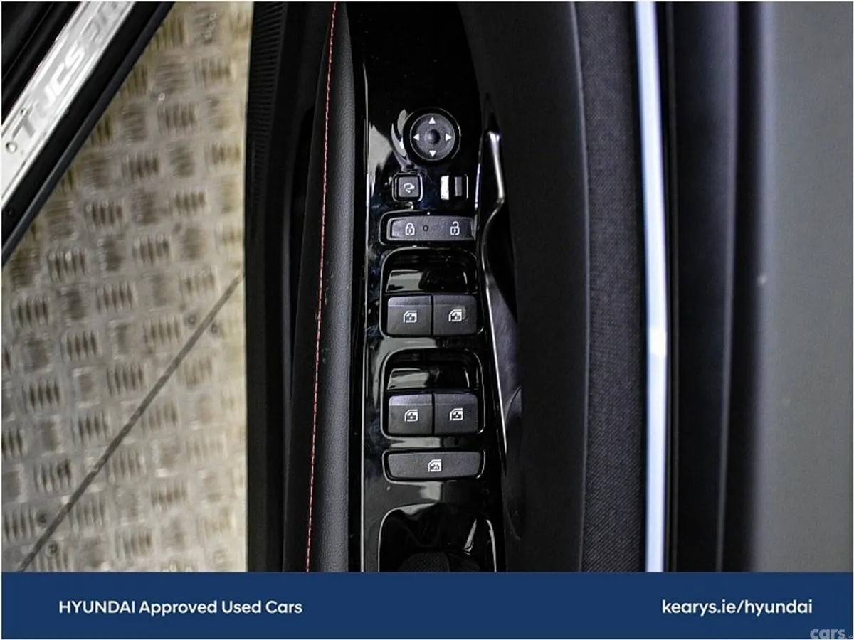 Hyundai Tucson SUV, Petrol Plug-in Hybrid, 2023, Grey