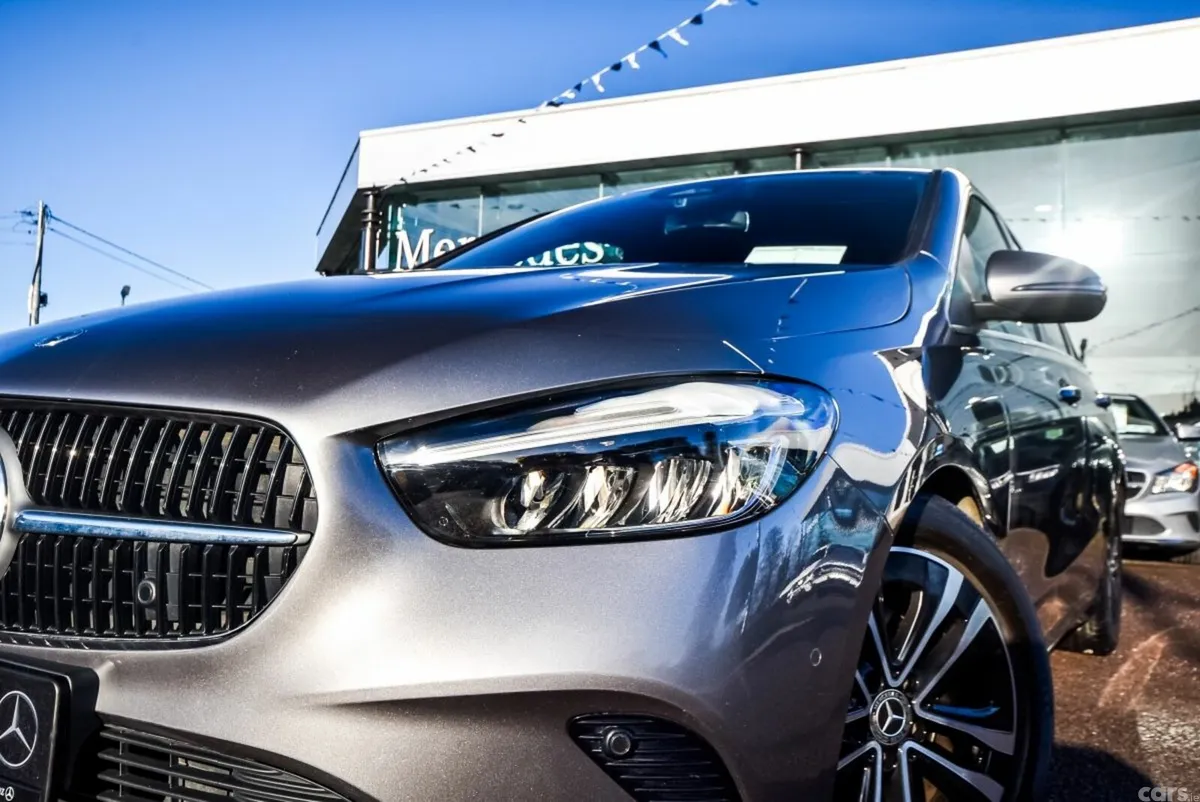 Mercedes-Benz B-Class MPV, Diesel, 2023, Grey