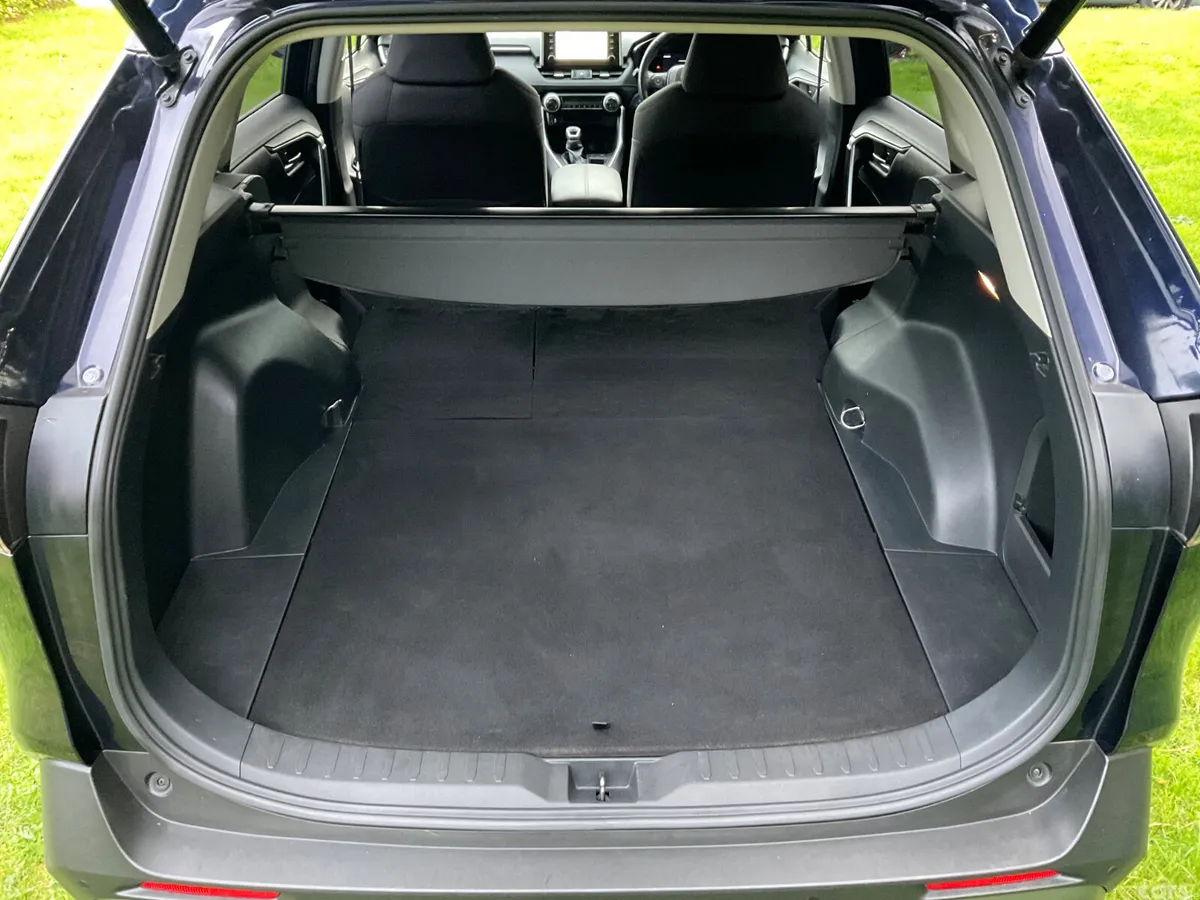 Toyota RAV4 SUV, Petrol Hybrid, 2021, Blue
