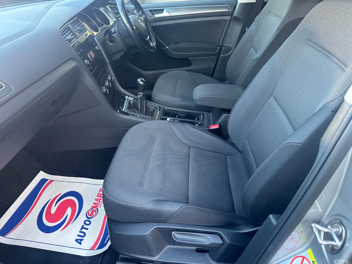 Volkswagen Golf Hatchback, Diesel, 2019, Grey