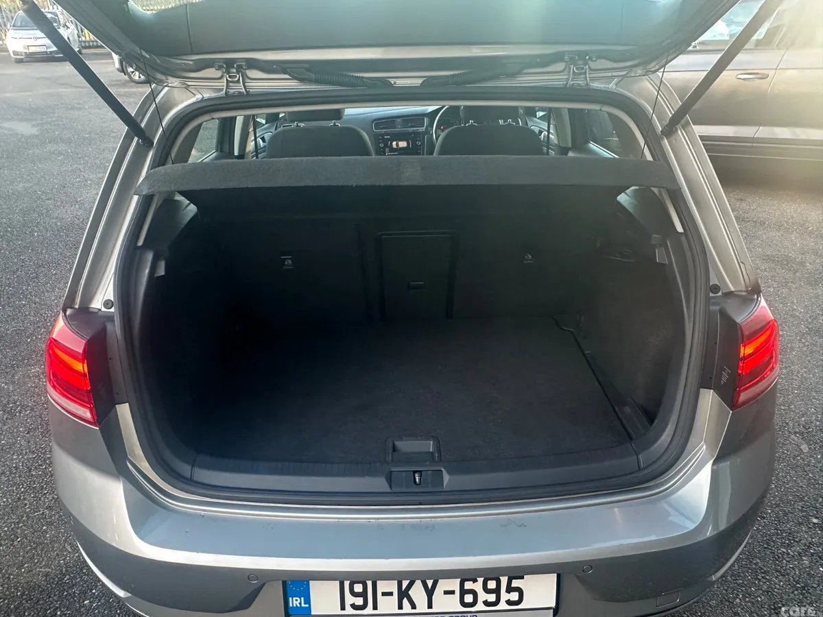 Volkswagen Golf Hatchback, Diesel, 2019, Grey