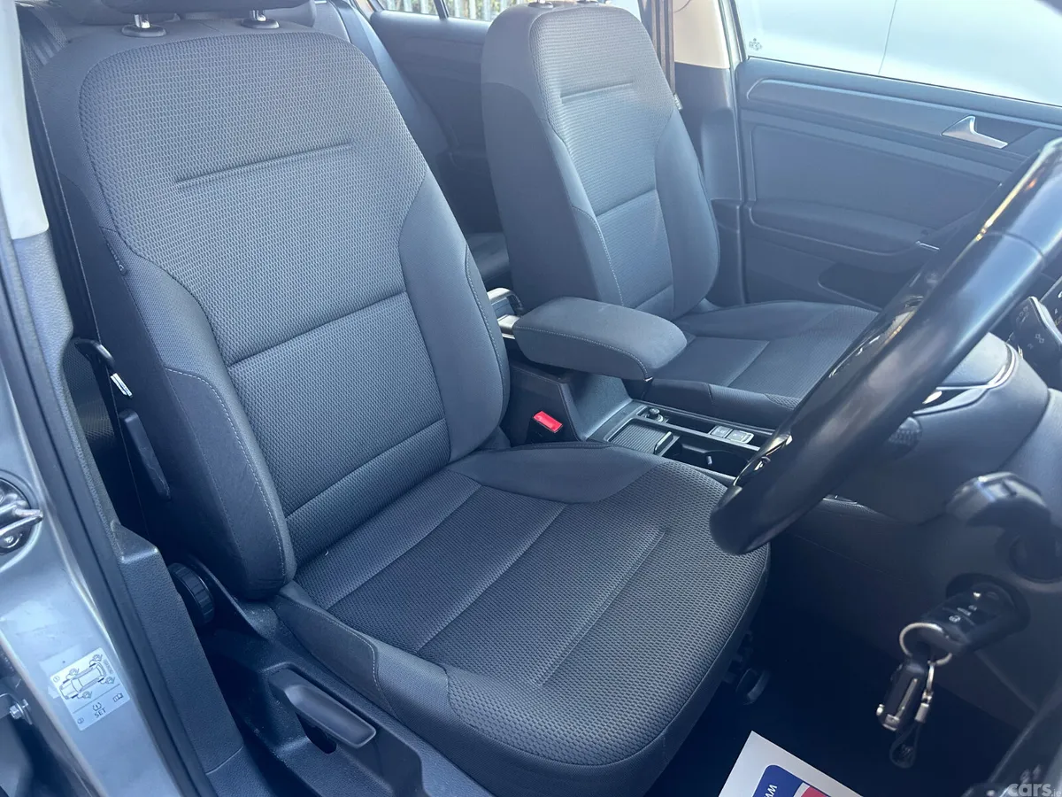 Volkswagen Golf Hatchback, Diesel, 2019, Grey