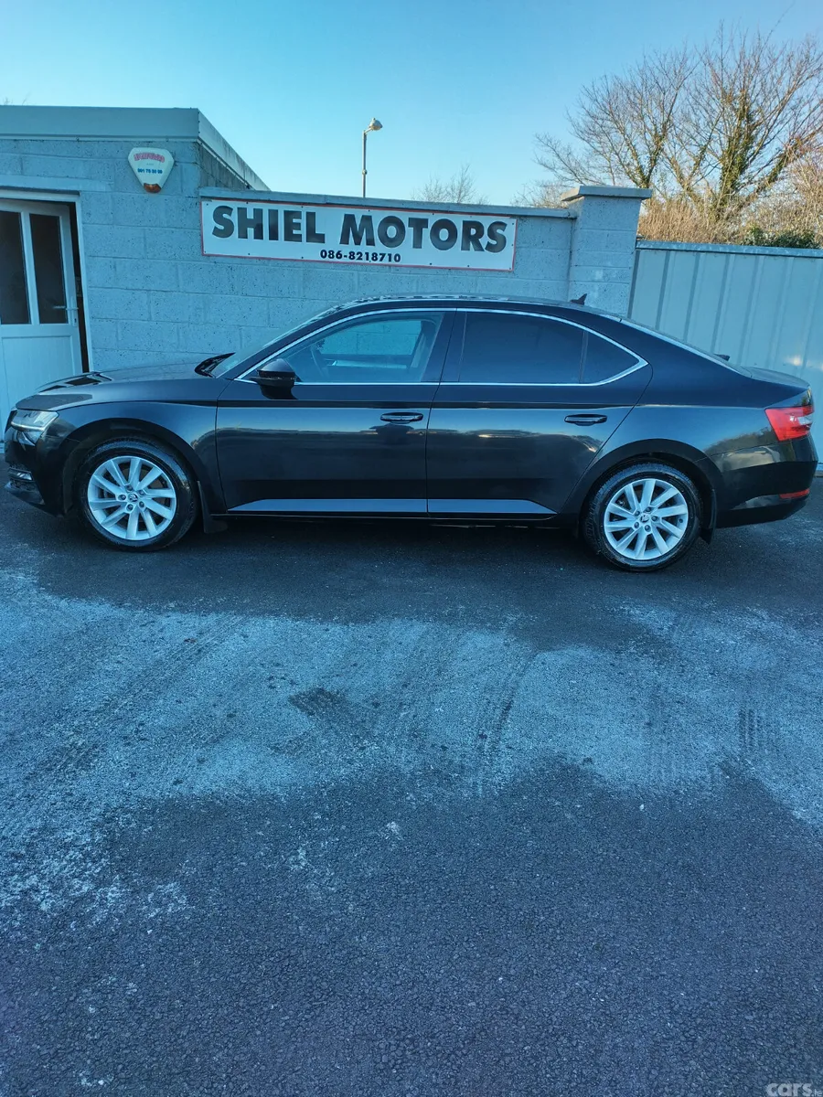 Skoda Superb Saloon, Diesel, 2021, Black