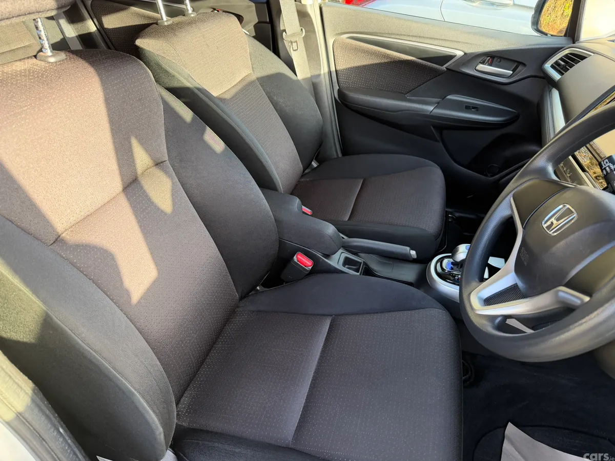 Honda Fit Hatchback, Petrol Hybrid, 2017, White