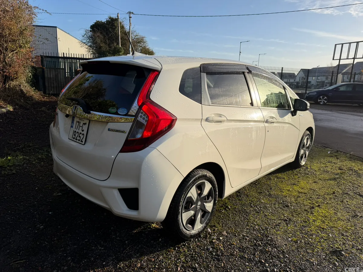 Honda Fit Hatchback, Petrol Hybrid, 2017, White