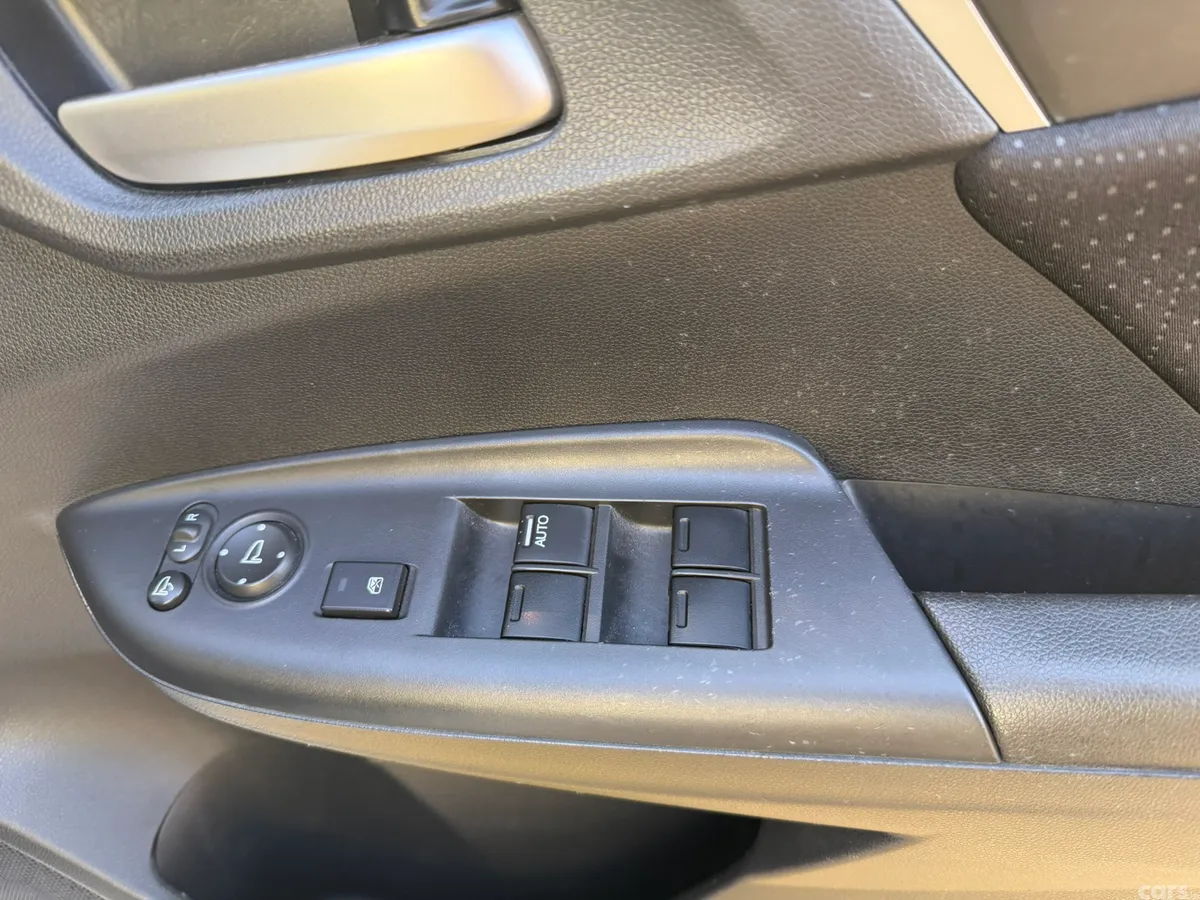 Honda Fit Hatchback, Petrol Hybrid, 2017, White