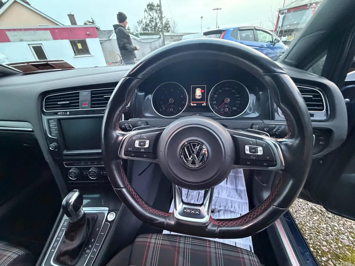 Volkswagen Golf Hatchback, Petrol, 2017, Blue
