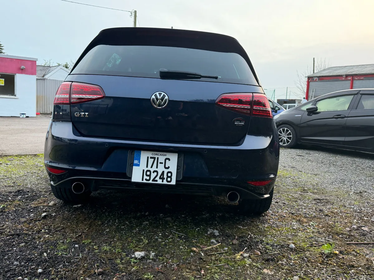 Volkswagen Golf Hatchback, Petrol, 2017, Blue