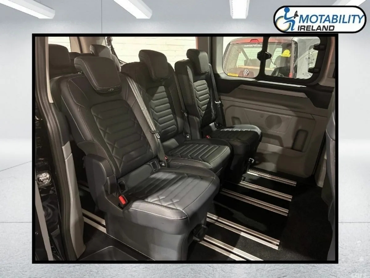 Ford Tourneo Custom MPV, Diesel, 2026, Black