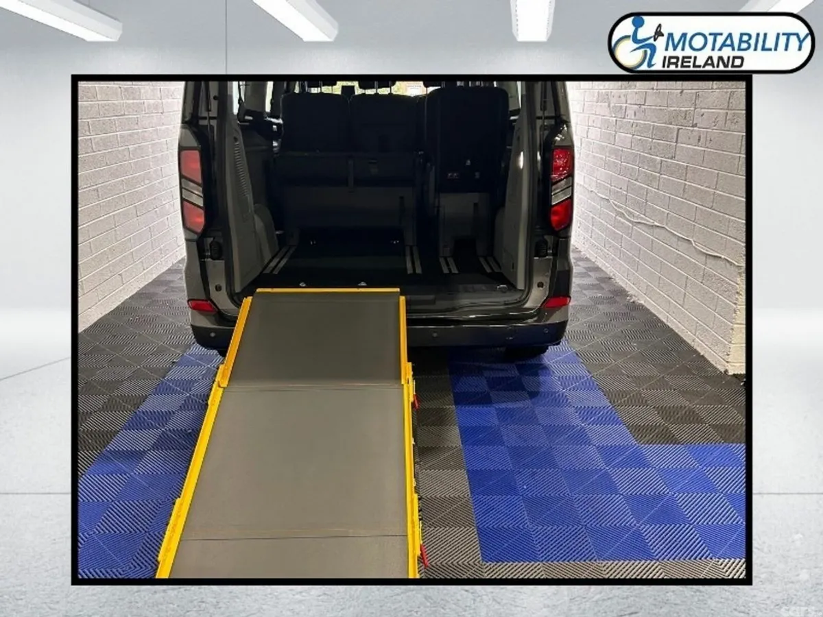 Ford Tourneo Custom MPV, Diesel, 2026, Black