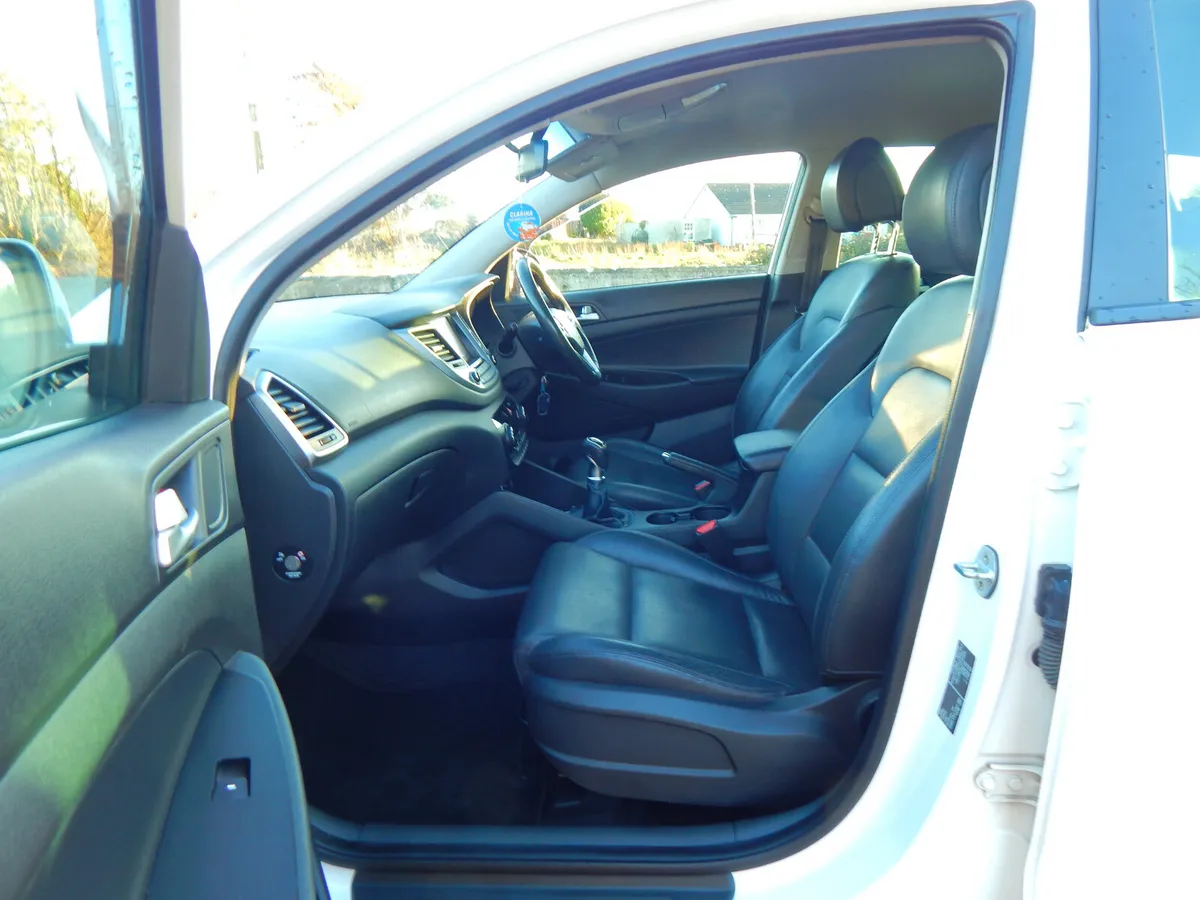 Hyundai Tucson SUV, Diesel, 2016, White