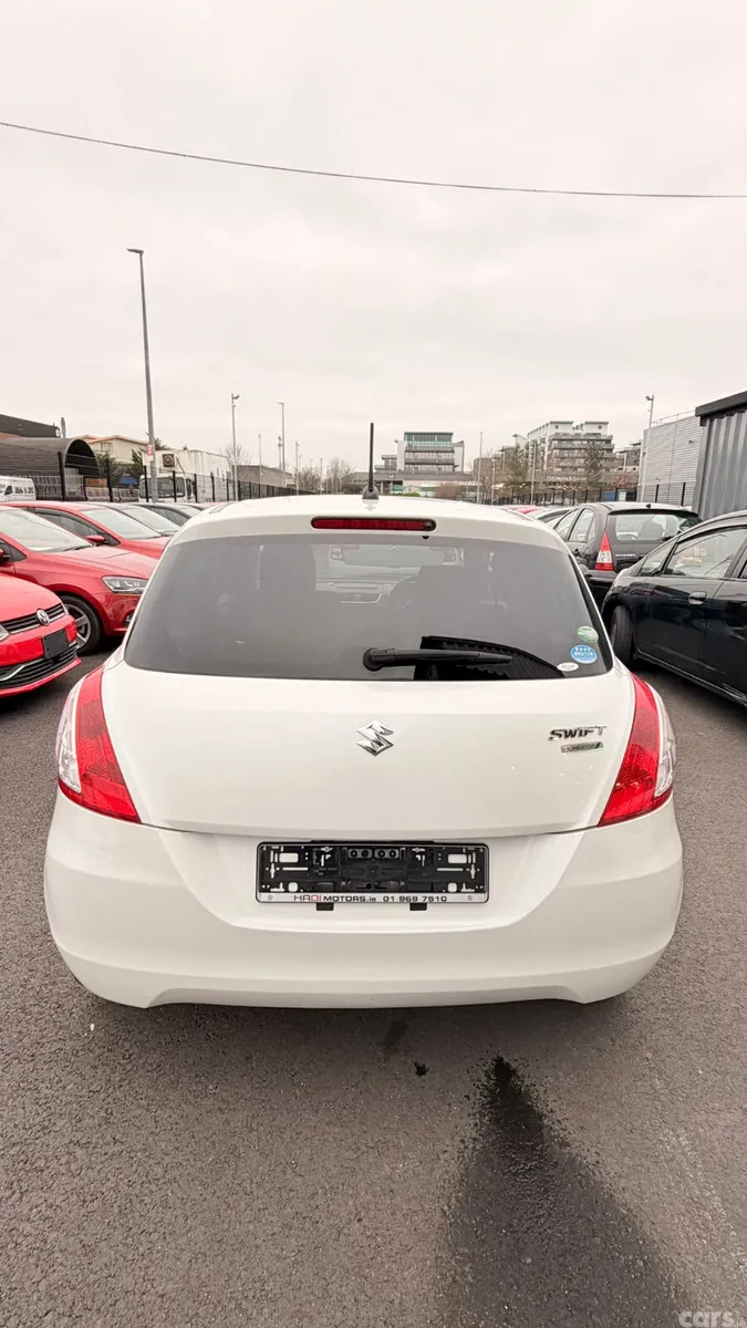 Suzuki Swift Hatchback, Petrol, 2016, White