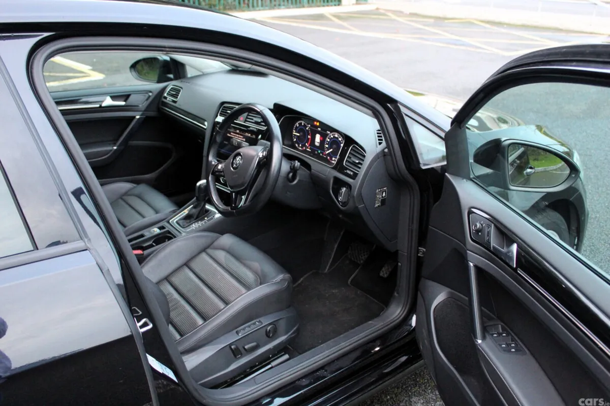 Volkswagen Golf Hatchback, Diesel, 2020, Black