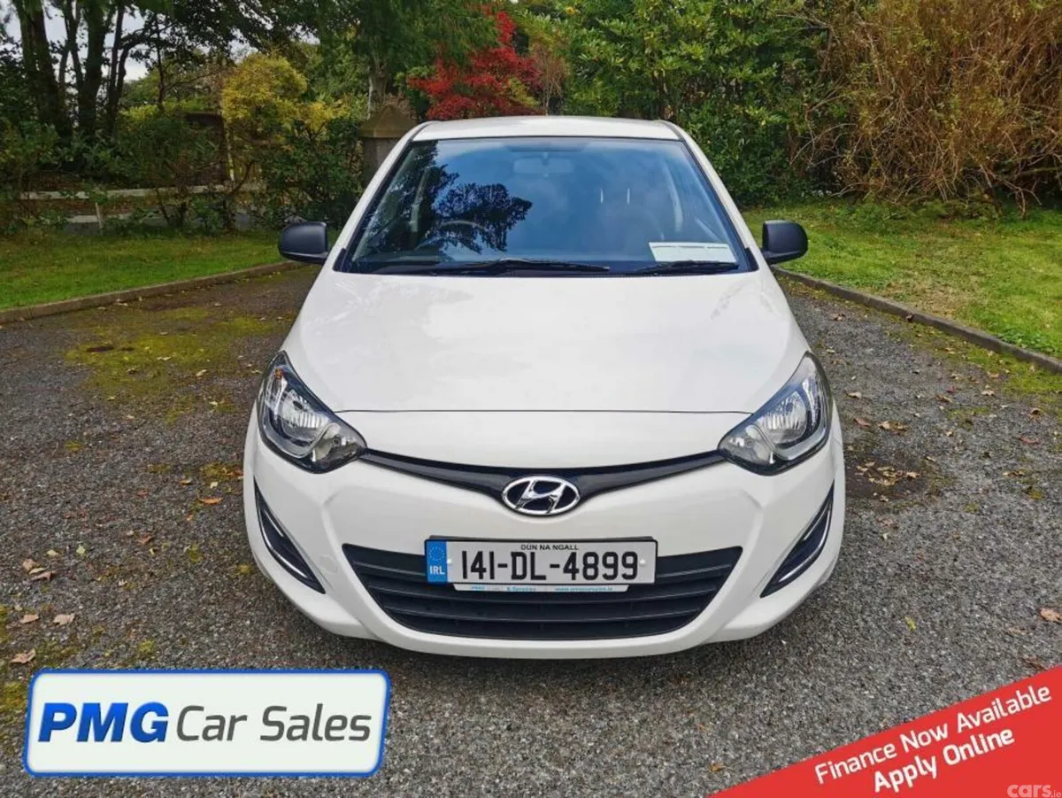 Hyundai i20 Hatchback, Petrol, 2014, White