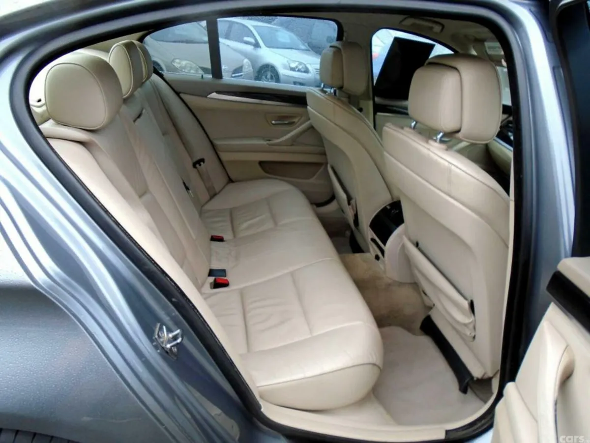 BMW 5-Series Saloon, Diesel, 2010, Grey