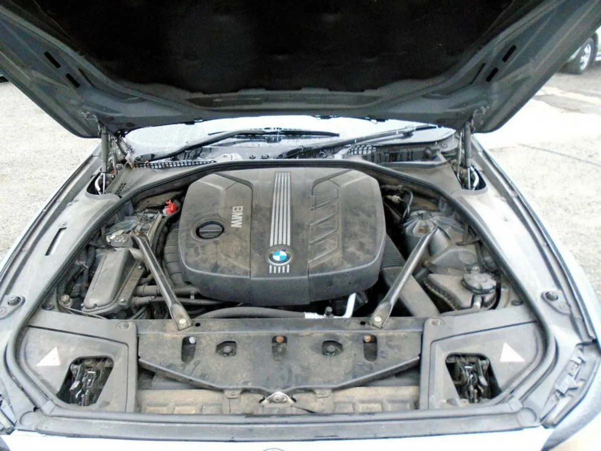 BMW 5-Series Saloon, Diesel, 2010, Grey