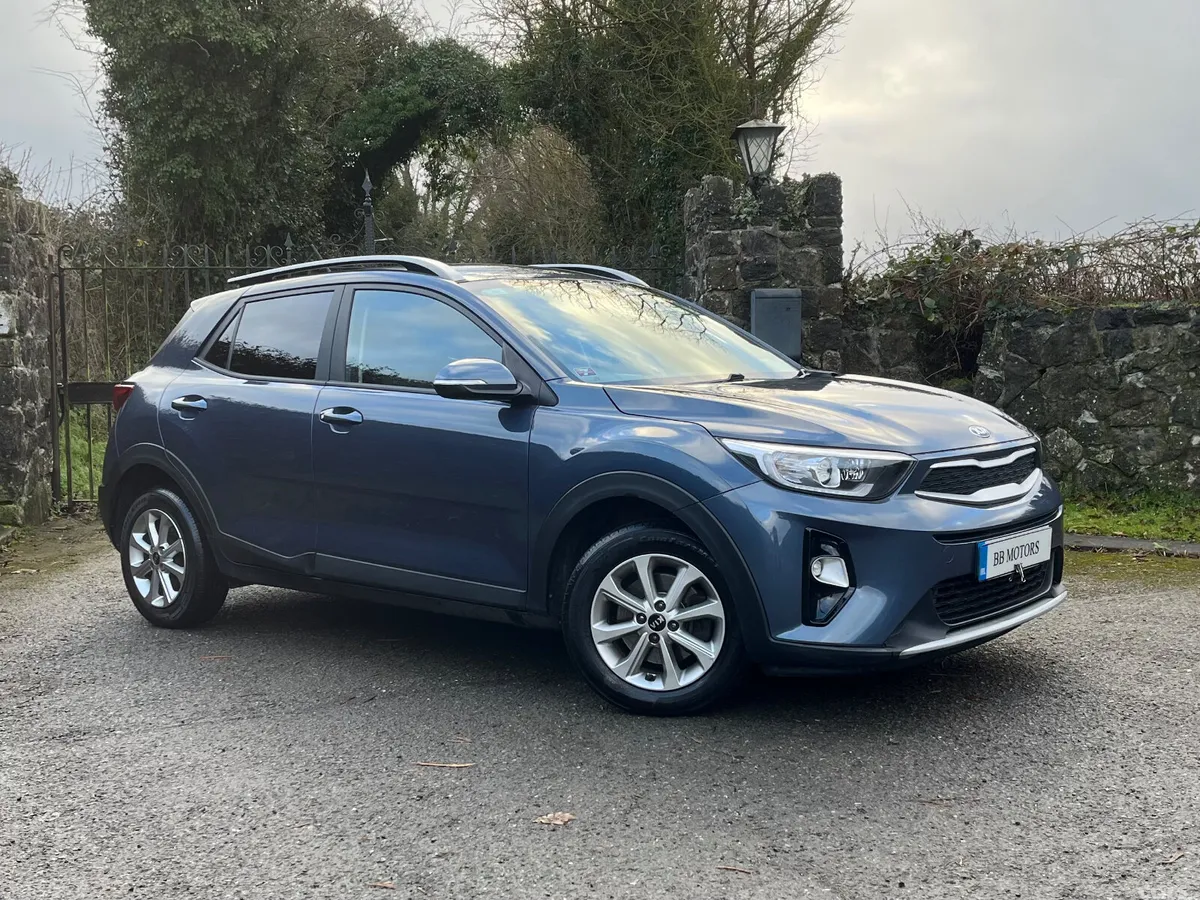 Kia Stonic Estate/Jeep, Petrol, 2020, Blue