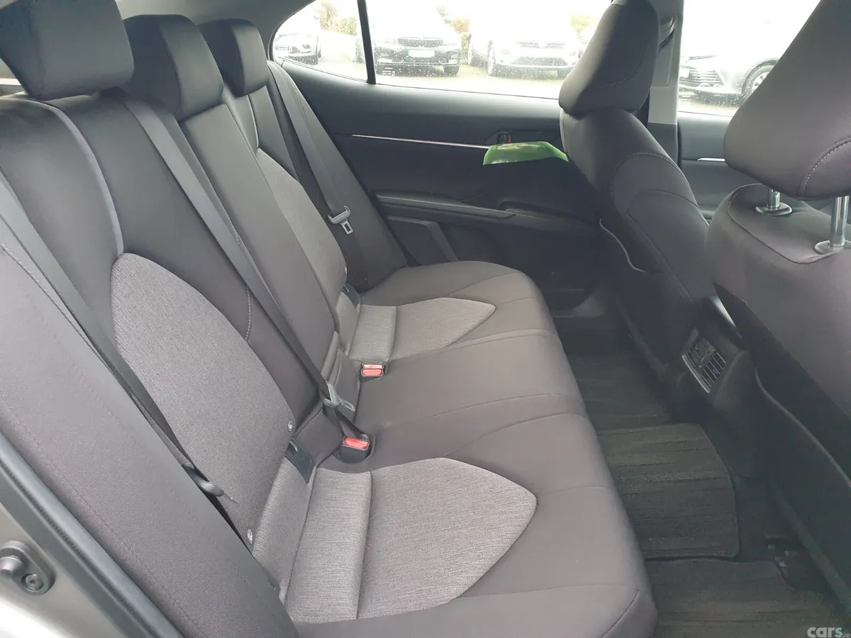 Toyota Camry Saloon, Petrol Hybrid, 2022, Grey