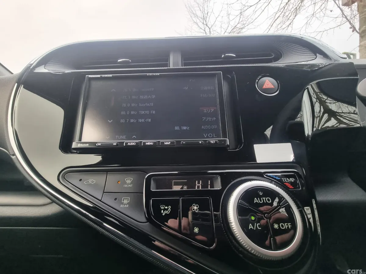 Toyota Aqua Hatchback, Petrol Hybrid, 2019, White