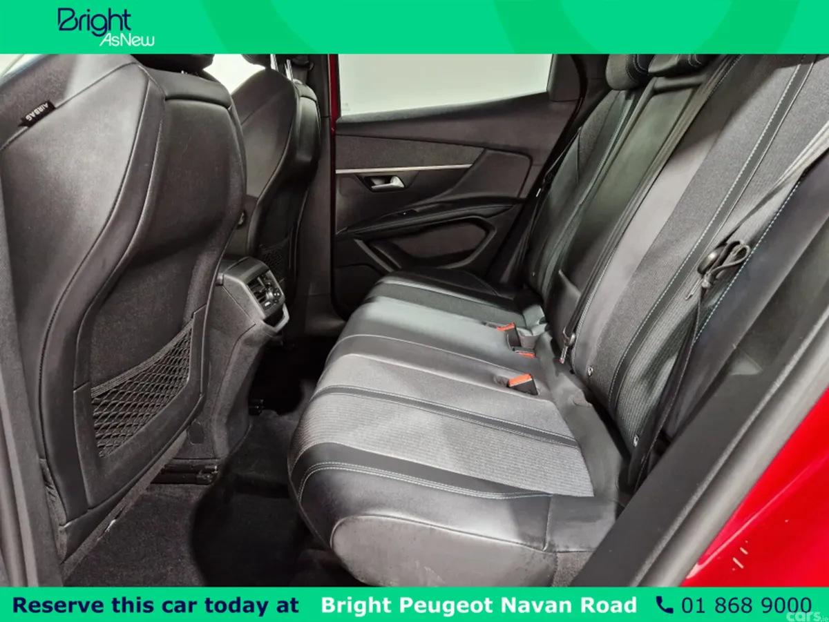 Peugeot 3008 MPV, Diesel, 2022, Red