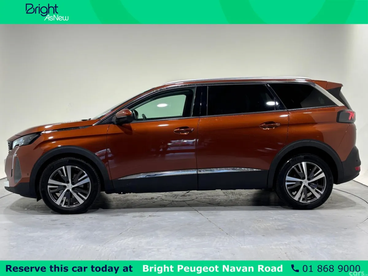 Peugeot 5008 MPV, Diesel, 2021, Brown