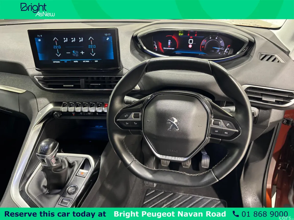 Peugeot 5008 MPV, Diesel, 2021, Brown