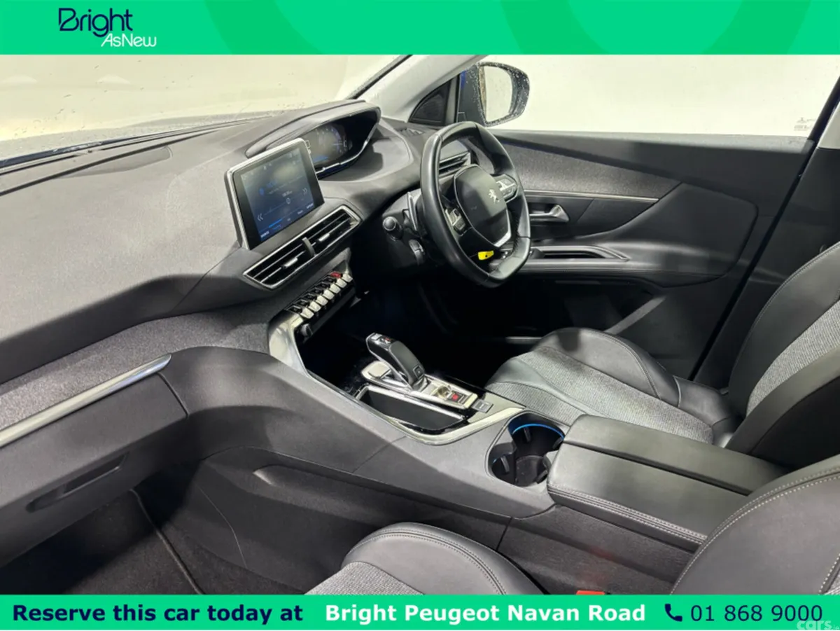 Peugeot 3008 MPV, Petrol, 2020, Blue
