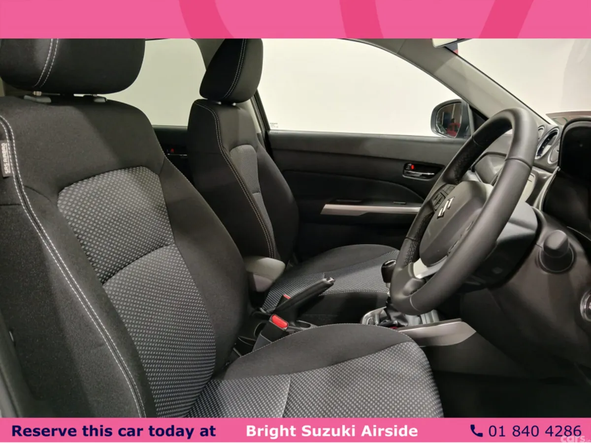 Suzuki Vitara SUV, Petrol Hybrid, 2027, Blue
