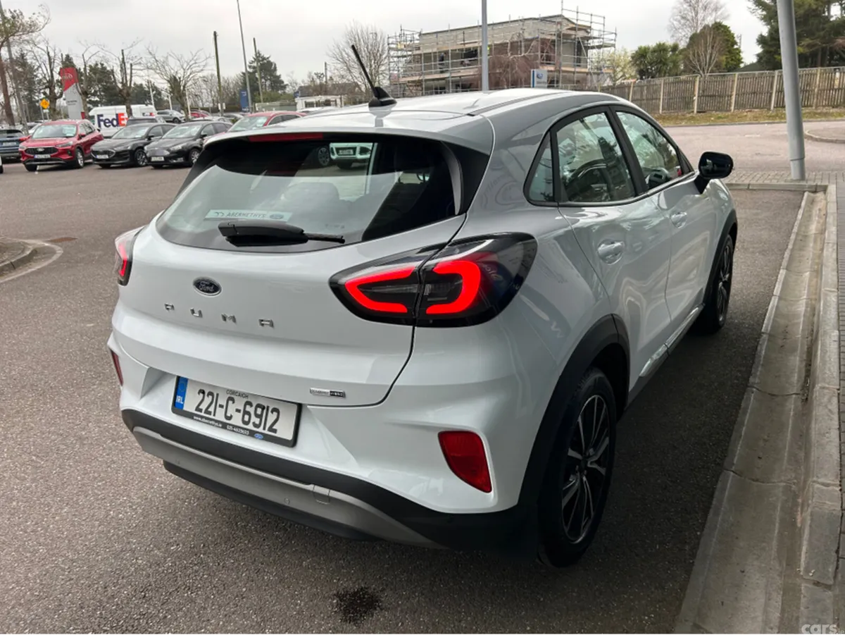 Ford Puma MPV, Petrol Hybrid, 2022, White