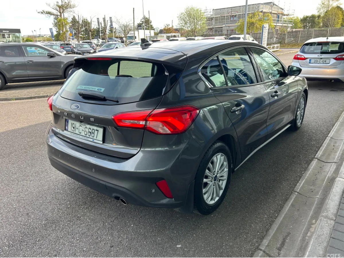 Ford Focus Hatchback, Diesel, 2019, Grey