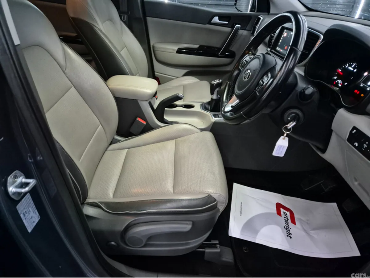 Kia Sportage MPV, Diesel, 2018, Blue