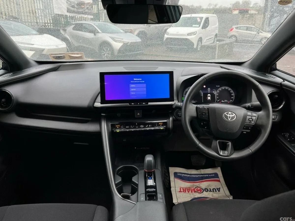 Toyota C-HR SUV, Petrol Hybrid, 2025, Blue