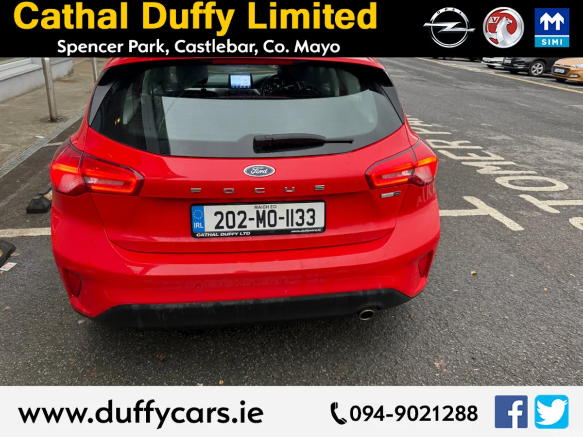 Ford Focus Hatchback, Petrol, 2020, Red