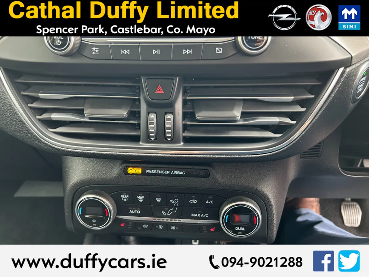 Ford Focus Hatchback, Petrol, 2020, Red