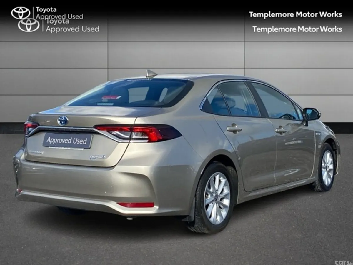 Toyota Corolla Saloon, Petrol Hybrid, 2021, Yellow