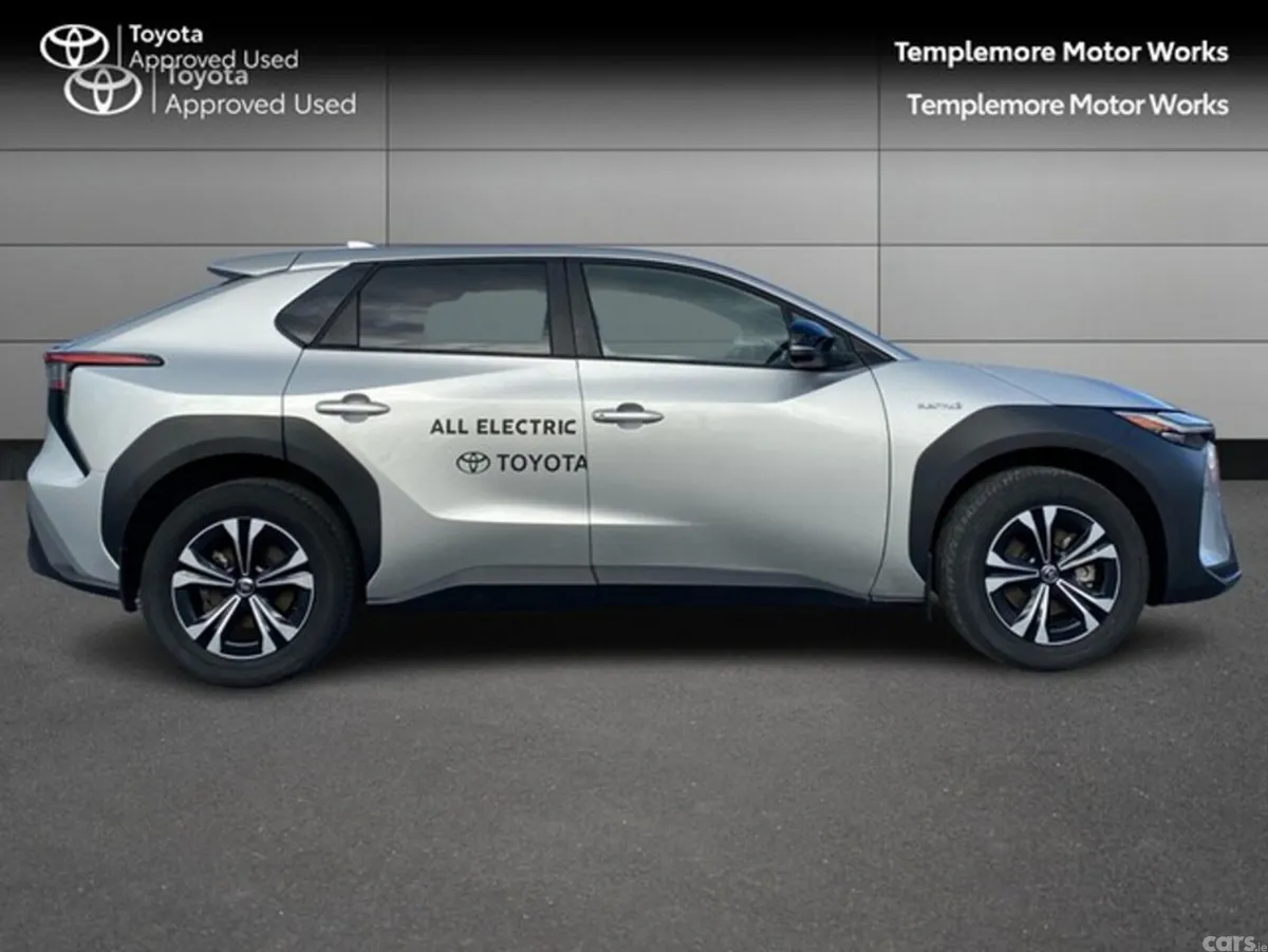 Toyota bZ4X Estate, Electric, 2023, Silver