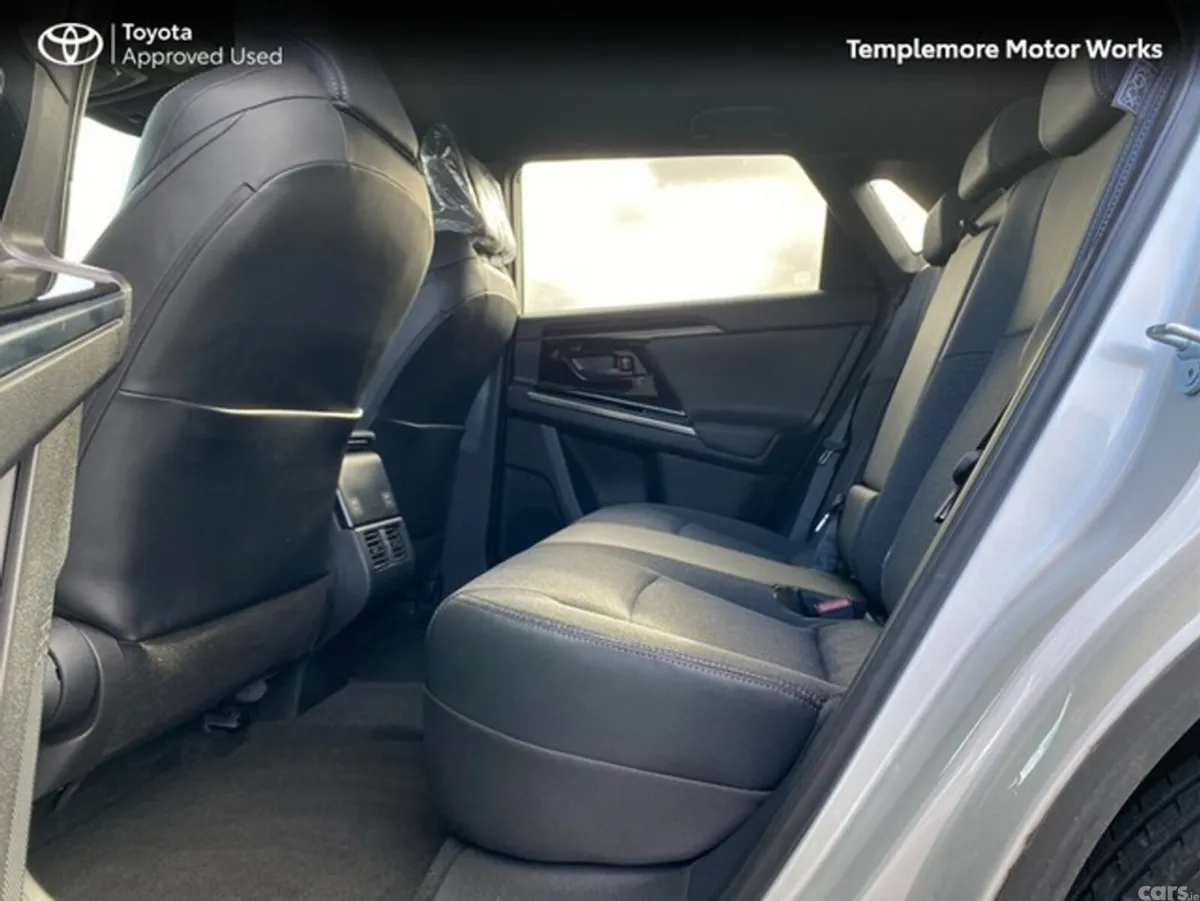 Toyota bZ4X Estate, Electric, 2023, Silver