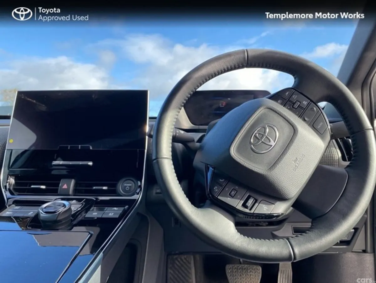 Toyota bZ4X Estate, Electric, 2023, Silver