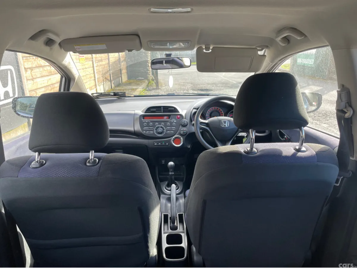 Honda Jazz Hatchback, Petrol, 2013, Grey