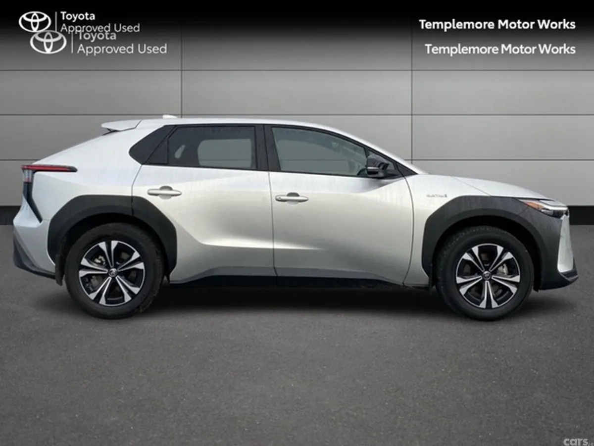 Toyota bZ4X Estate, Electric, 2024, Silver