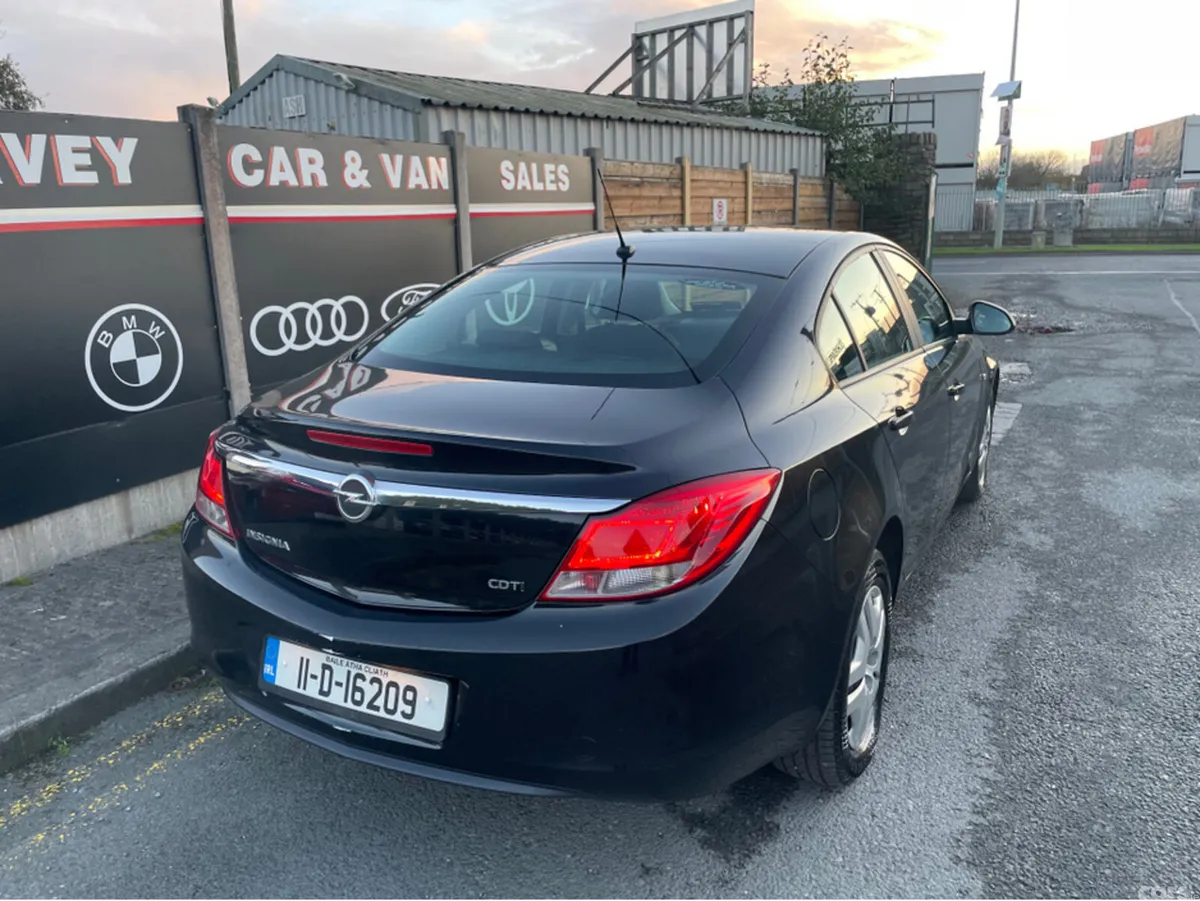Opel Insignia Hatchback, Diesel, 2011, Black