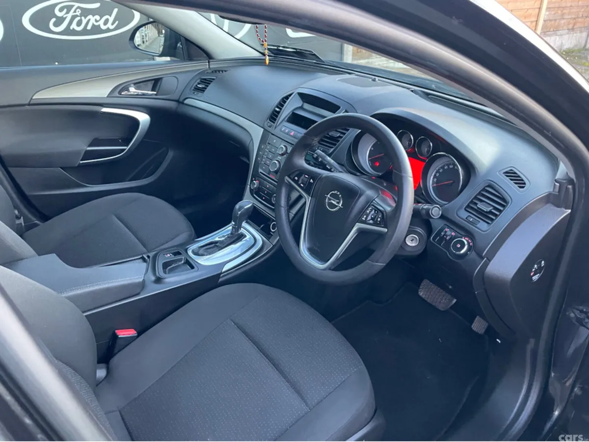 Opel Insignia Hatchback, Diesel, 2011, Black