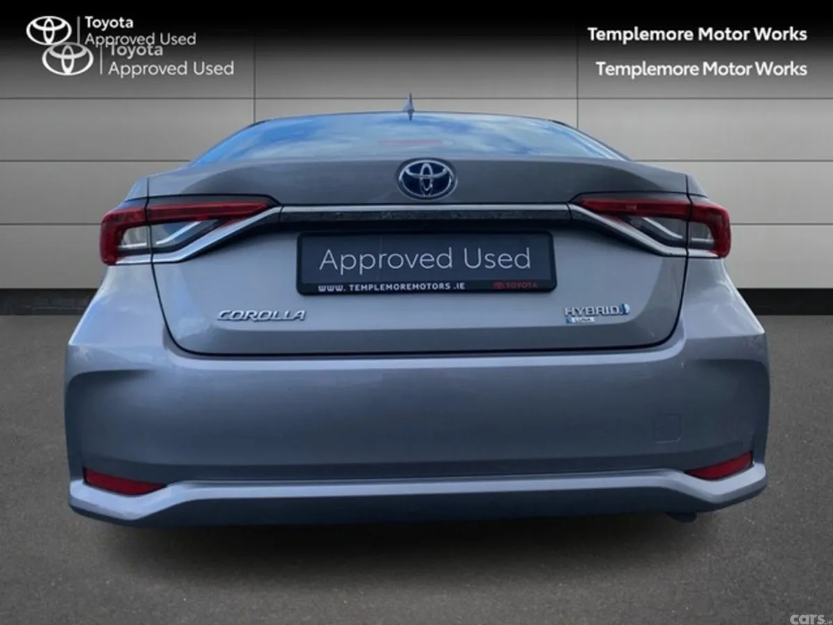 Toyota Corolla Saloon, Petrol Hybrid, 2021, Grey
