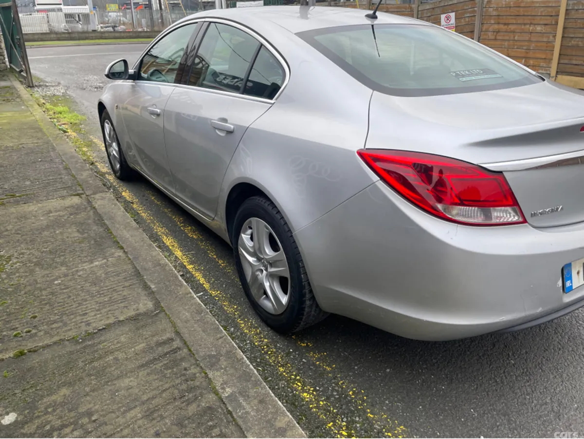 Opel Insignia Saloon, Diesel, 2010, Silver