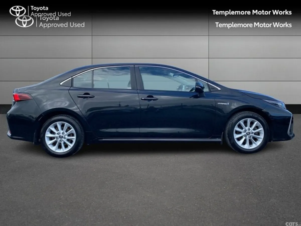 Toyota Corolla Saloon, Petrol Hybrid, 2022, Black