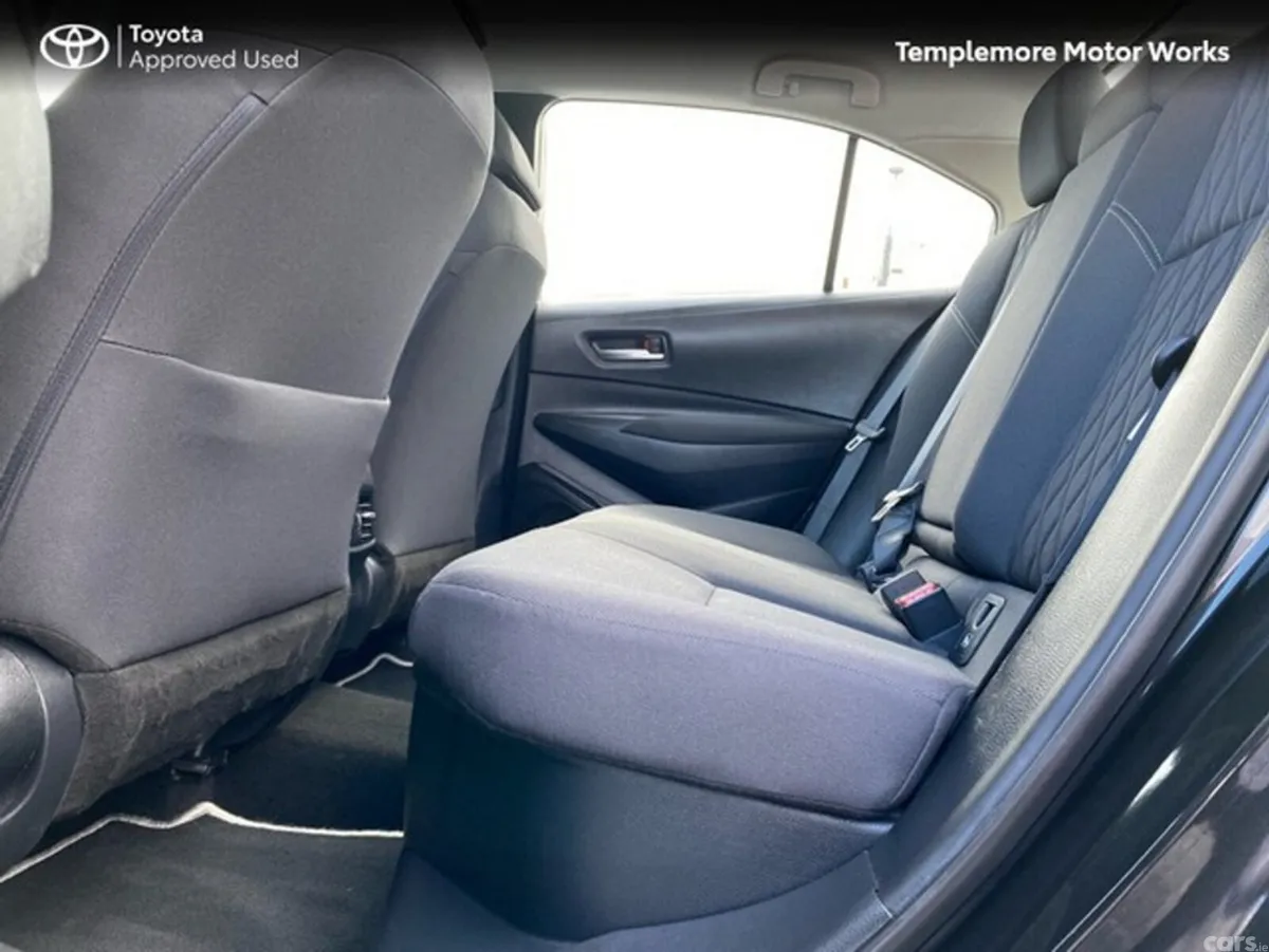 Toyota Corolla Saloon, Petrol Hybrid, 2022, Black