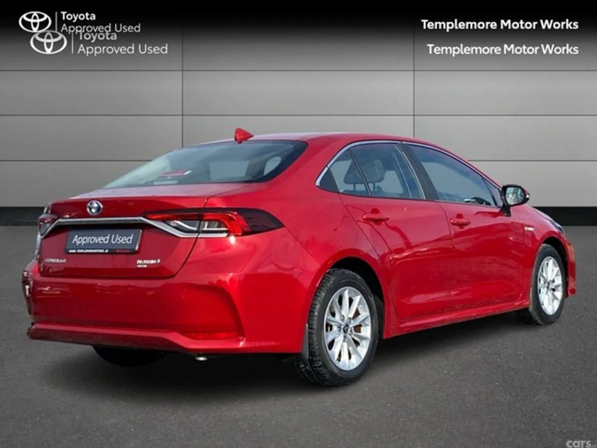 Toyota Corolla Saloon, Petrol Hybrid, 2021, Red