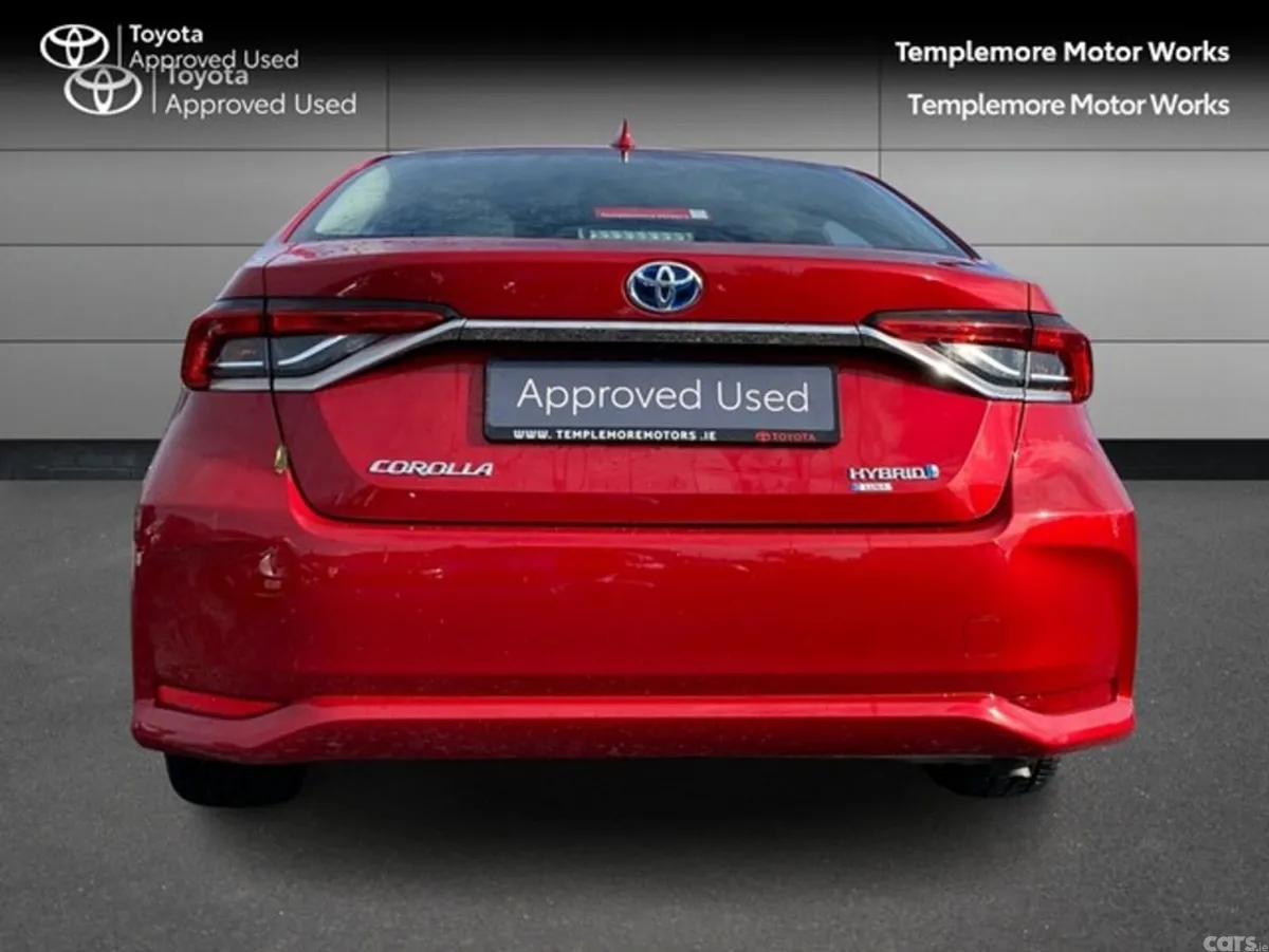 Toyota Corolla Saloon, Petrol Hybrid, 2021, Red