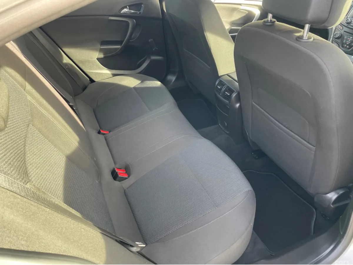 Opel Insignia Saloon, Diesel, 2014, Silver