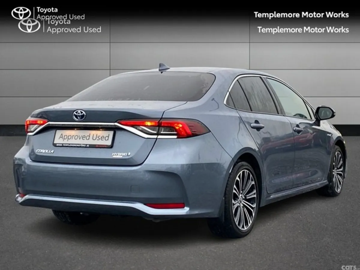 Toyota Corolla Saloon, Petrol Hybrid, 2021, Grey